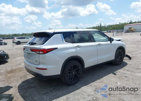 2022 Mitsubishi Outlander Black Edition 2Wd/Se 2.5 2Wd/Se Launch Edition 2Wd from USA, damaged, VIN JA4J3UA85NZ055855